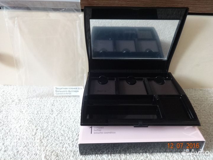 Большой футляр для декоративной косметики Mary Kay