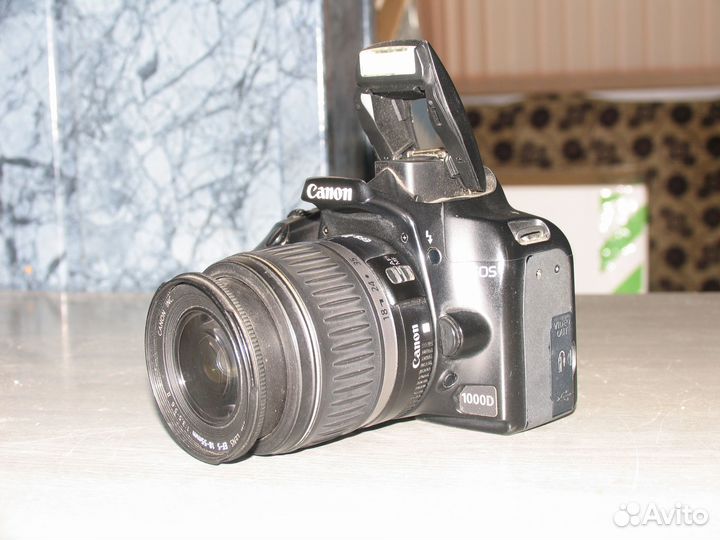 Фотоаппарат canon 1000D