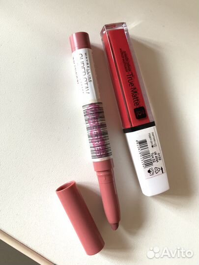 Красная помада матовая