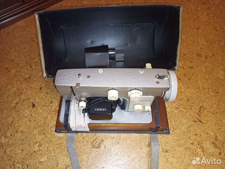 Швейная машинка бу