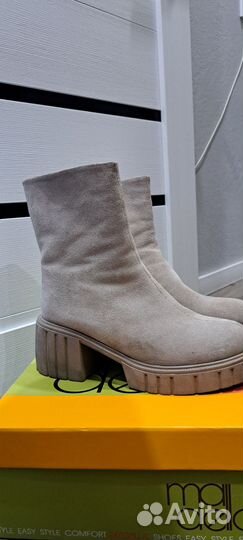 Ботинки женские