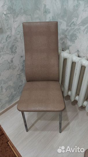 Кухонные стулья 4 штуки