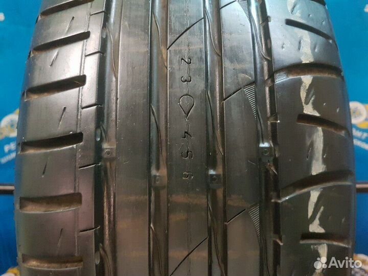 Nokian Tyres Hakka H 215/55 R16