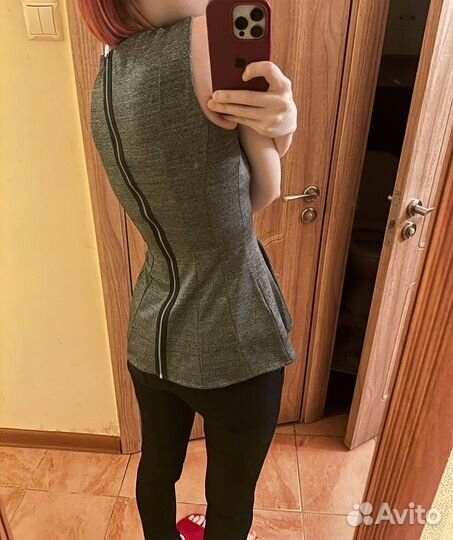 Блузка без рукавов XS