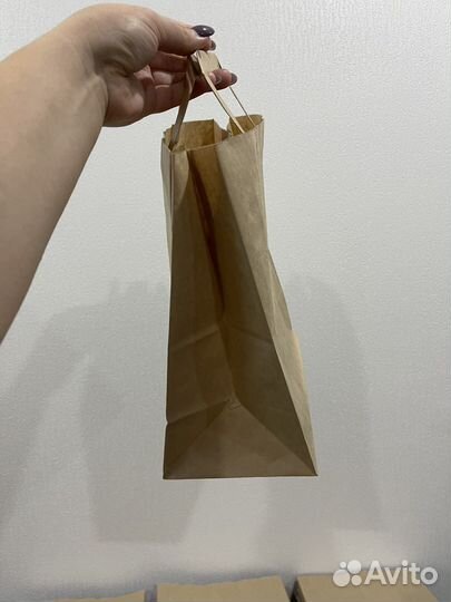 Крафтовые пакеты в плоскими ручками