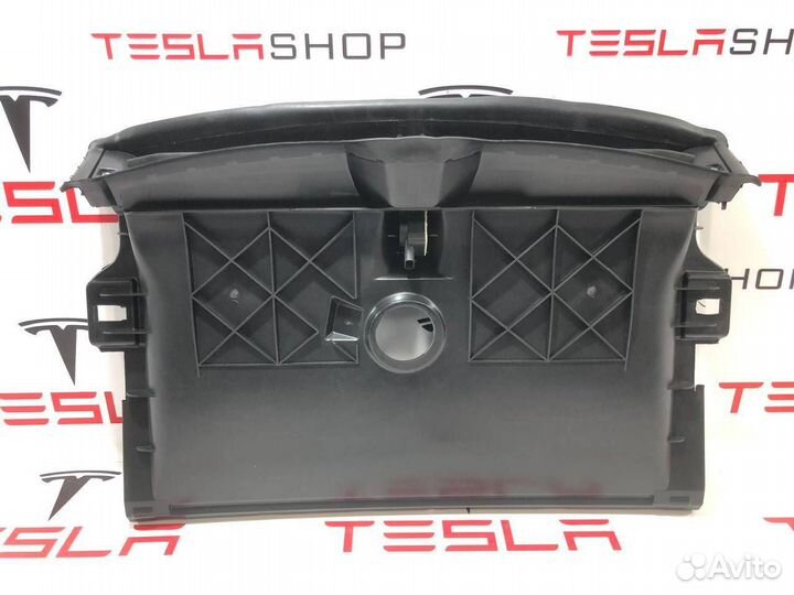 Корпус центрального люверса Tesla Model 3 2021