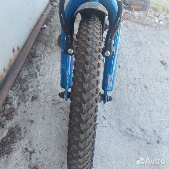 Продам велосипед в отличном состояний все родное