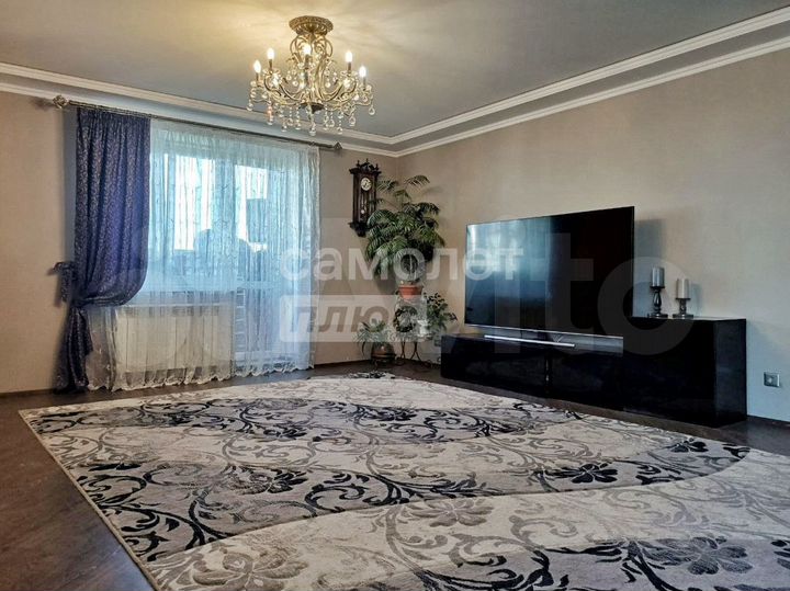 5-к. квартира, 200 м², 4/5 эт.