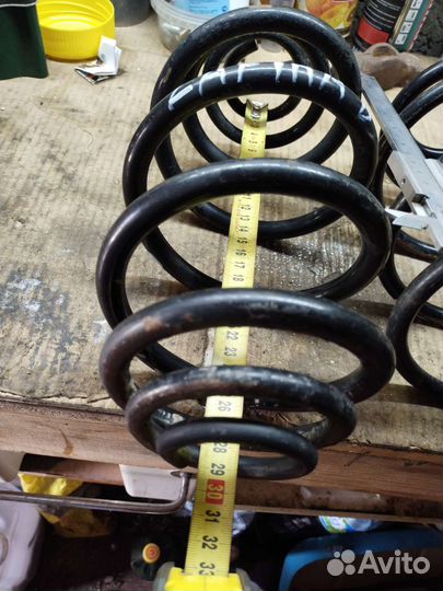 Пружина задней подвески Опель Зафира Б Астра Н