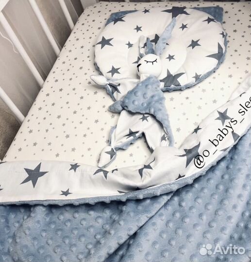 Бортики- подушки в кроватку, плед