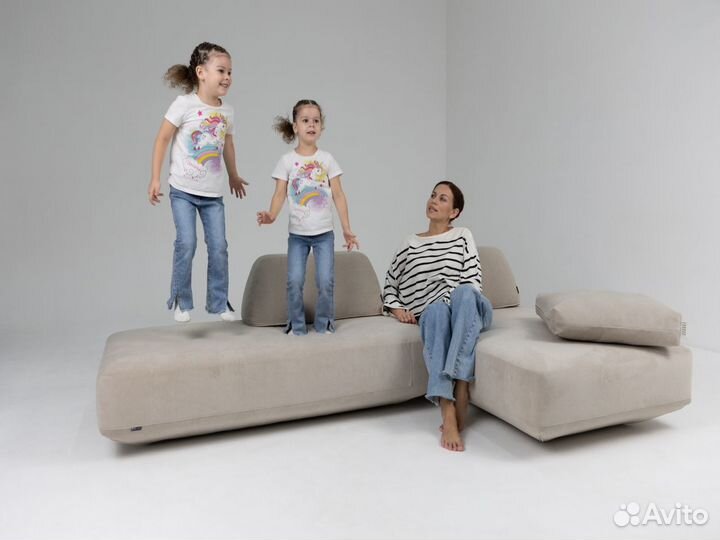 Диван со спальным местом 2700х1650 мм