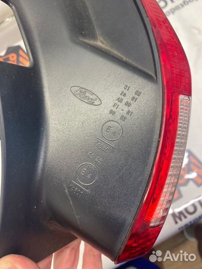 Фонарь задний правый Ford Focus 3 хетчбэк 1.6L