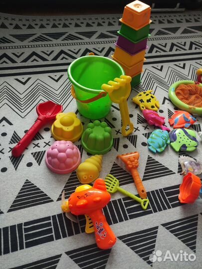 Развивающие игрушки для ванной и песочницы