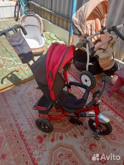 Трехколесный велосипед