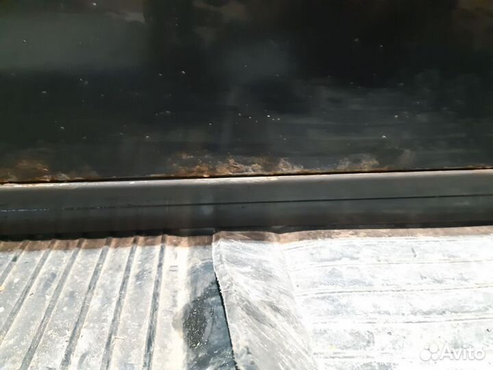 Дверь передняя левая Mercedes-Benz W124