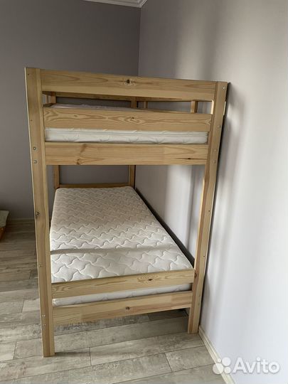Кровать двухьярусная детская