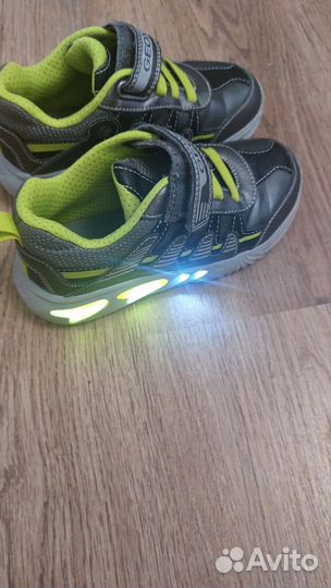 Кроссовки geox 30 детские светящиеся