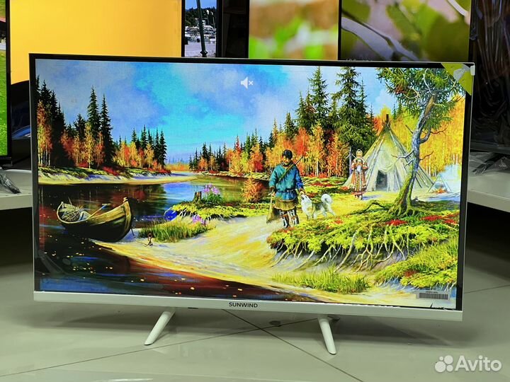 Новый белый телевизор 32