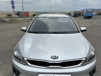 Kia Rio X-Line 1.6 AT, 2018, 134 000 км, с пробегом, цена 1 585 000 руб.