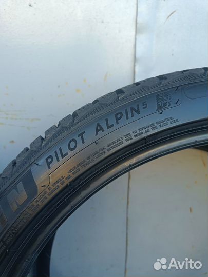 Michelin Pilot Alpin 5 275/35 R21 и 315/30 R21 105V