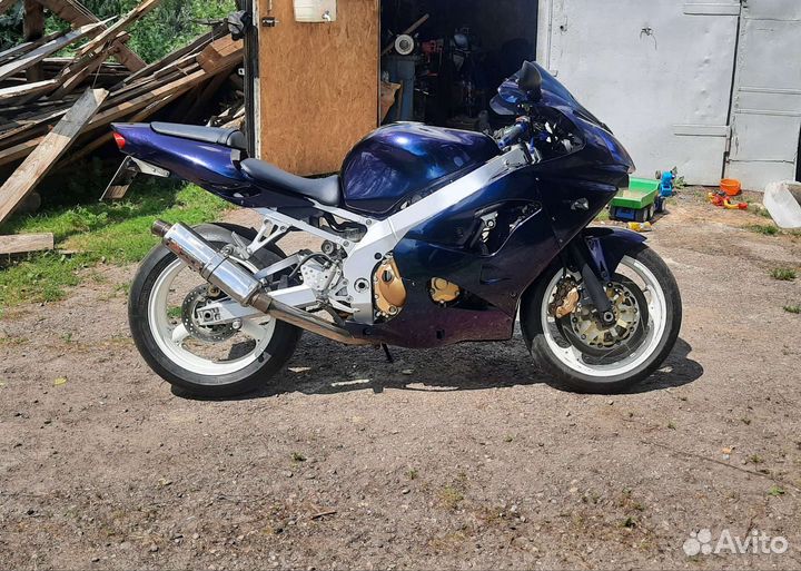 Kawasaki zx9r