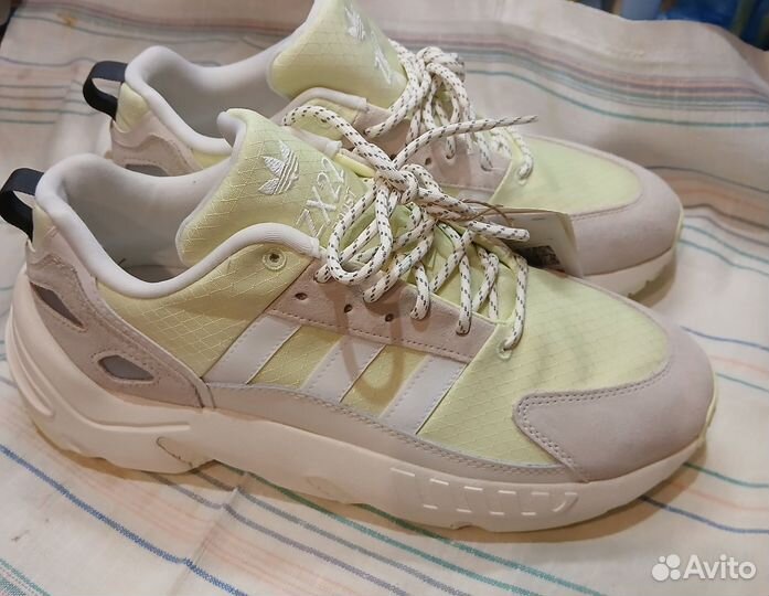 Кроссовки adidas