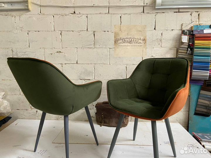 Новые мягкие стулья