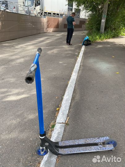 Трюковой самокат