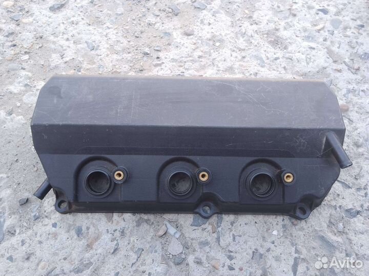 Клапанная крышка