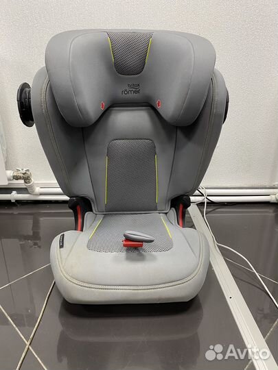 Автокресло britax romer kidfix III М от 3-12 лет