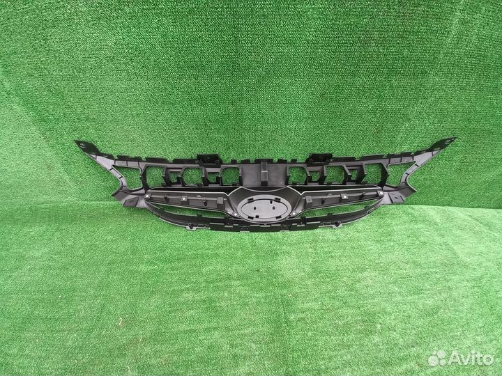 Решетка радиатора Hyundai solaris 1