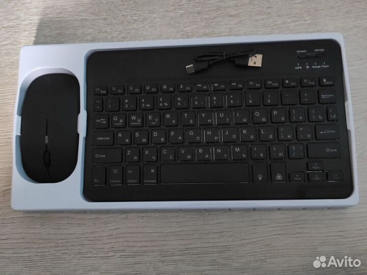 Беспроводная клавиатура и мышь с подсветкой.Moolle