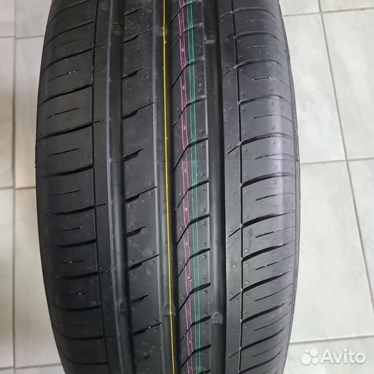 Nexen N'Fera SU1 205/60 R16 92H