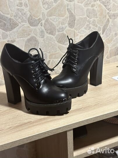 Осенняя женская обувь 36размер
