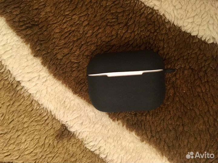 Беспроводные наушники AirPods Pro шумоподавление