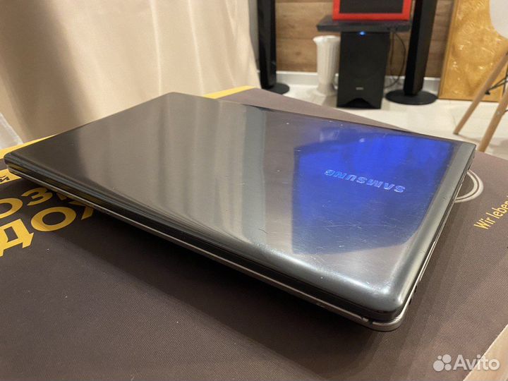 Ноутбук Samsung NP355V5C