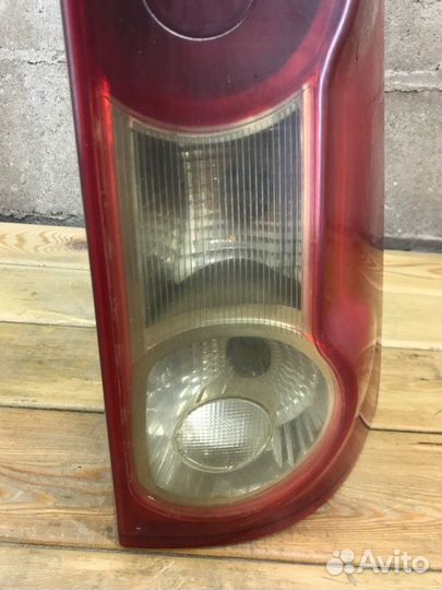 Фонарь задний правый LADA Largus K4M 2017