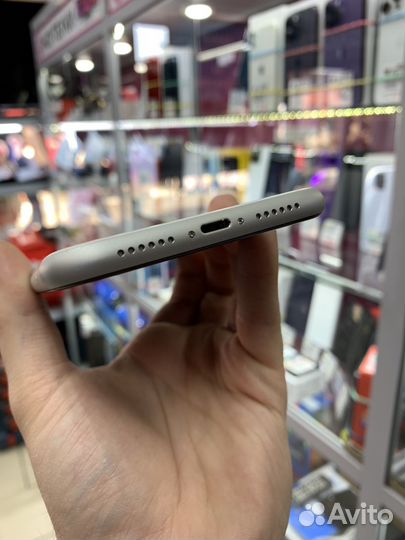 iPhone XR 128gb ростест