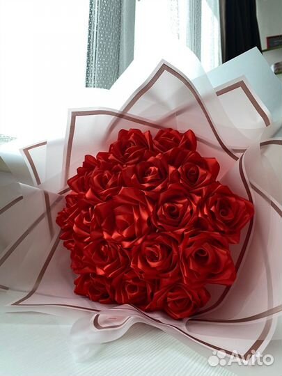 Букет роз из атласных лент под заказ