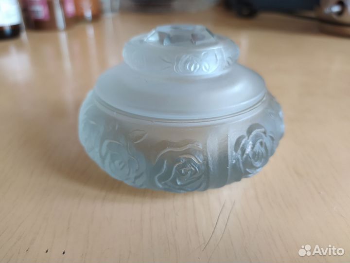 Пудреницы/шкатулки 50-х,винтажные