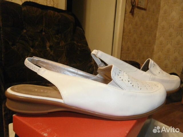 Обувь новая