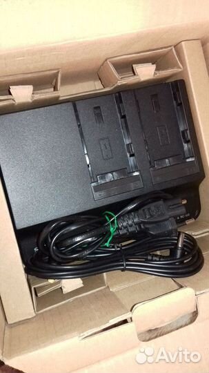 Зарядное устройство Sony BC-U2