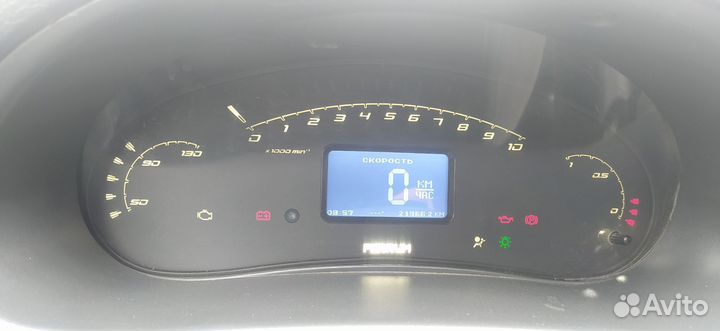 Щиток приборов priora