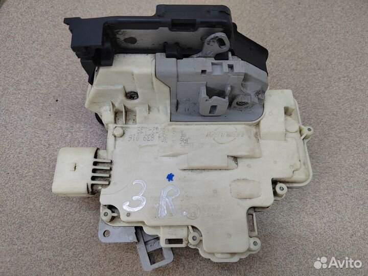 Замок задний правый Audi Q7 4L 3C4839016C