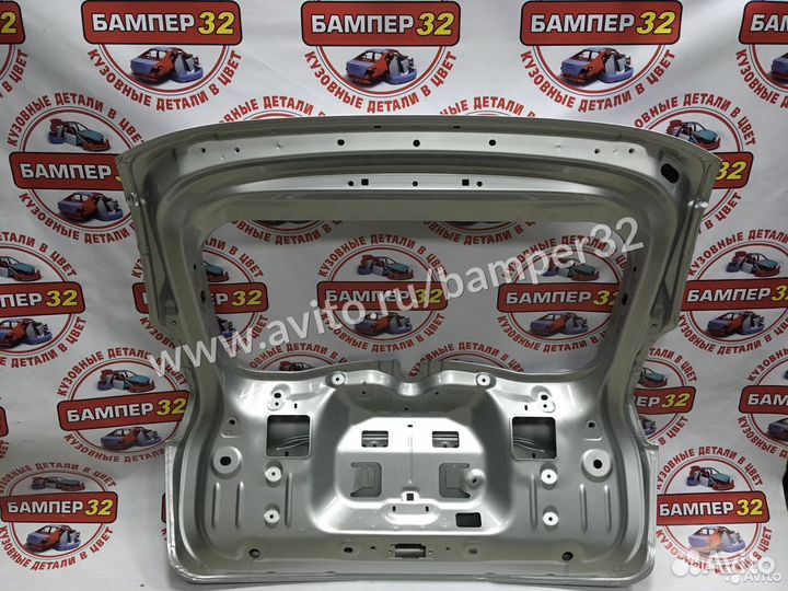 Крышка багажника Лада Икс Рей платина 691