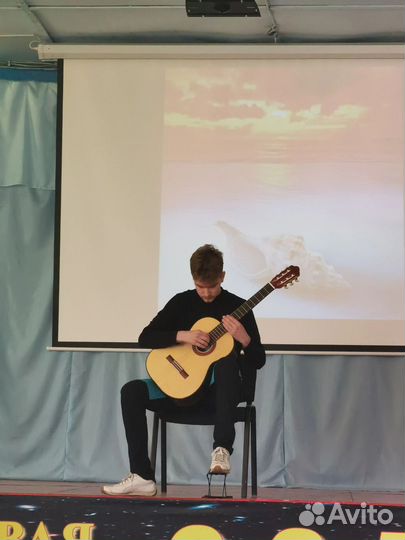Репетитор по классической гитаре