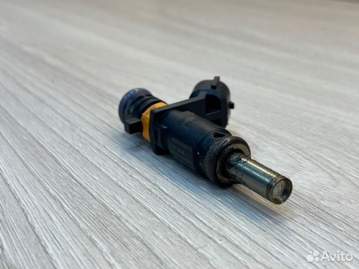 Форсунка топливная LADA X-Ray Cross