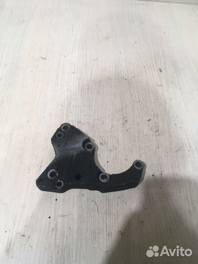 Кронштейн гидроусилителя BMW 5 Е39 М57