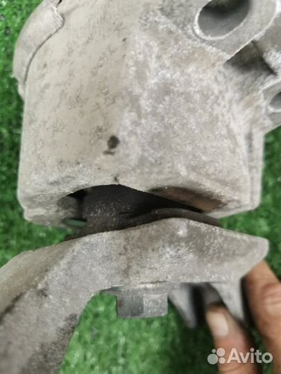 Опора двигателя Ford Mondeo 4 седан 2.0 aoba 2008