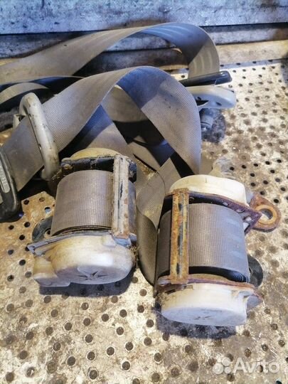 Ремень безопасности Suzuki Grand Vitara